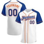 Maglia da baseball personalizzata autentica con maniche raglan, bianca, blu navy e arancione Maglia da baseball personalizzata autentica con maniche raglan, bianca, blu navy e arancione